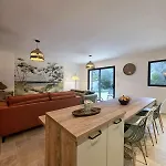 Maison En Pierre Avec Piscine Chauffée à Muratello *