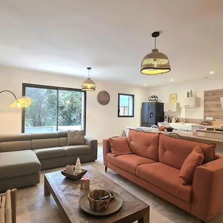 Maison En Pierre Avec Piscine Chauffee A Muratello *